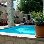 ???i18n.translate: de.plugin.eateryEditor.image.label module: common.common.lib.structuredData.eateries???